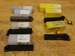 Kennametal/Sandvik 1" Inserted Facing Turning Tool Holders (7pcs) **New In Packs**- Auction Item