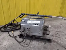 LANDA MODEL #SEA4-3000 POWER PRESSURE WASHER: YOBRO #25383