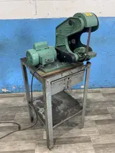BURR KING MODEL 562 VERT BELT GRINDER: STOCK #81205