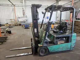 3,700 LB MITSUBISHI FB20NT-AC ELECTRIC FORKLIFT W/ CHARGER. STOCK # 0670325.