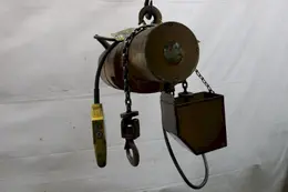 1/4 TON BUDGIT MODEL #113450-10 ELECTRIC POWERED CHAIN HOIST : STOCK #11992