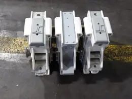 JOSLYN CLARK CIRCUIT BREAKER