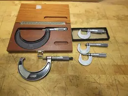 Starrett &amp; Mitutoyo 0"-1" 2"-3" 3"-4" Micrometers- Auction Item