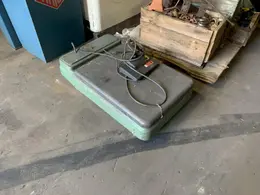 TOLEDO FLOOR SCALE WITH DIGITAL READ OUT: STOCK 12906