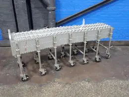 NESTAFLEX 24' X 6" FLEXIBLE GRAVITY CONVEYOR  -  175
