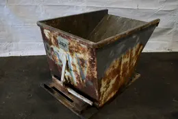 WRIGHT 3/4 YARD CAPACITY SELF DUMPING HOPPER: STOCK #75961