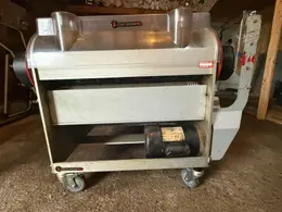 Centurion Trimmer Wet/Dry 2.0- 3 Tumblers, Stainless Steel Body.