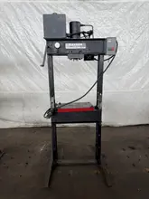 25 TON SAVAGE PNEUMATIC H-FRAME PRESS. STOCK # 0559925