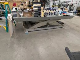 10' X 5' HYDRAULIC SCISSOR LIFT TABLE: YOBRO #25370