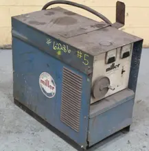 300 AMP MILLER MODEL CP - 300 WELDER: STOCK #62286