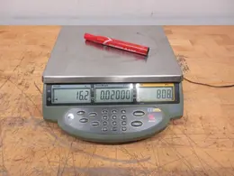Ohaus EC15 Digital Counting Scale 15000 g Capacity, 11.5" x 9" Platter, with Power Adapter- Auction Item