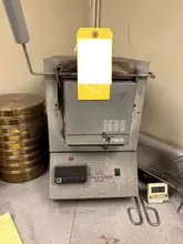 Thermolyne model 1500 muffle oven