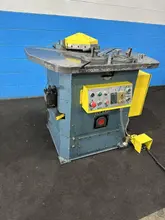 8-5/8" x 8-5/8" AMADA CS-220 HYDRAULIC NOTCHER: STOCK #77213