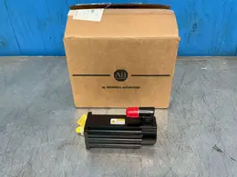 ALLEN-BRADLEY 4000RPM 1.07HP KINETIX VP LOW INERTIA SERVO MOTOR  -  VPL-A0753E-PJ12AA
