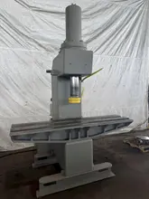 100 TON EITEL C-FRAME HYDRAULIC STRAIGHTENING PRESS. STOCK # 0436326
