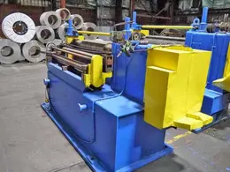 (1) - 6" Dia. x 55" Face Arbors Loopco slitter head
Entry Side Guides, Manual Adj.