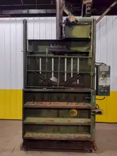 60" X 30" X 48" SELCO MODEL #V5-HD HYDRAULIC VERTICAL BALER: STOCK 17517