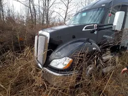 Kenworth T680 Sleeper Truck, 2019 – Paccar MX013, Eaton Auto