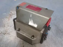 MOOG VALVE  -  062-321