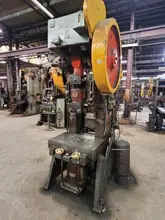 INTERLAKE MODEL  #HF16P SILVERSTITCHER BOX STAPLER: STOCK #77483