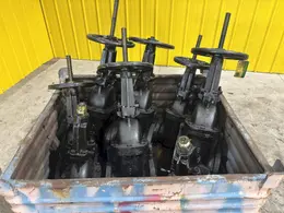 6", 8" &amp; 10" HAMMOND GATE VALVES: STOCK #23136