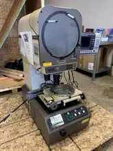 12" Mitutoyo Model PJ-H3000F Bench Top Vertical Beam Optical Comparator