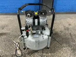 GAST MANUFACTURING 25 LITER, 12.2 BAR JUN-AIR OIL-LESS ROCKING PISTON AIR COMPRESSOR SYSTEM  -  87R-25B-JEBCB