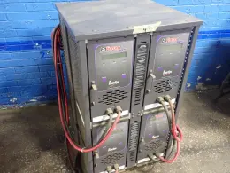 ENERSYS 24 V / 900 AH BATTERY CHARGER   -  EM3-12-900