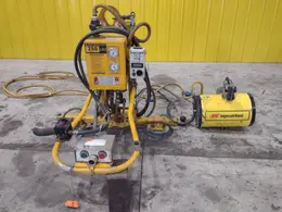 250 LBS X 2007 ANVER MODEL #ATL25M2-60MROT ELECTRIC POWERED VACUUM SHEET LIFTER: STOCK #21303