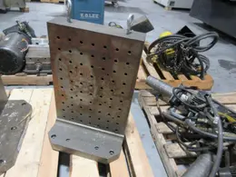400mm T-Pallet with Pin and Threaded Mounting Grid Holes- Auction Item