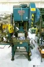 45 TON BLISS MODEL #C-45 MECHANICAL O.B.I. GAP FRAME PRESS: YOBRO #26133