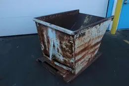 WRIGHT 3/4 YARD CAPACITY SELF DUMPING HOPPER: STOCK #75963
