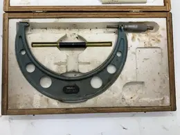 7-8” MITUTOYO  MICROMETER .001” WITH TOOL CASE: STOCK #15270