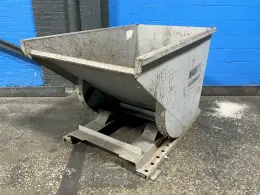 MCCULLOUGH INDUSTRIES 58" X 36" X 34" SELF-DUMPING HOPPER