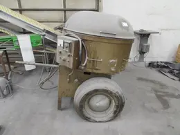 Mcenglevan model mx250 250# portable mixer s/n 109, s blades, 5hp, 240 volt