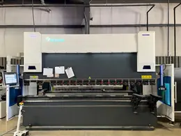Accurl Genius Pro B40220 13′ x 248 Ton Press Brake