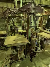 Osborn model 3161-20 rotolift molding machine s/n 18967-b (parts machine)