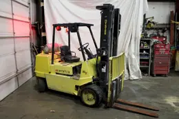 10,000 LB HYSTER LP FORKLIFT