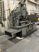 CINCINNATI HYDROTEL 50 TAPER VERTICAL MILLING MACHINE. STOCK # 1086526