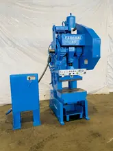 (1996) 60 TON FEDERAL/PRECISION INDUSTRIES OBI PRESS. STOCK # 0635821