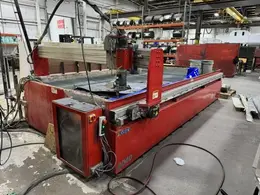 6.5′ x 13′ Omax Maxiem 2040 Waterjet, 2011 – 50,000 PSI