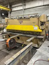 3/8” x 12’ Pacific Model 375R12 Hydraulic Power Squaring Shear, 1980