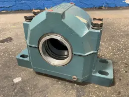 DODGE 5.5” DIAMETER 526 SERIES SPHERICAL ROLLER BEARING  -  044031
