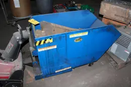 2000 LB CAPACITY VESTIL SELF DUMPING HOPPER ON CASTERS: STOCK #16761