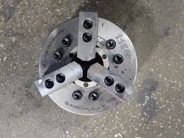 SAMCHULLY 9" 9" 3 JAW CHUCK  -  MH-208BVI