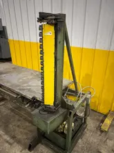 32" CAPACITY CLEATBENDER W/ 6' SCISSOR LIFT TABLE: YOBRO #24393