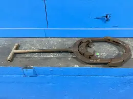 REED MANUFACTURING 8.5” X 12.5” TUBE BENDER   -  H 8