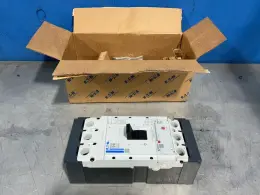 EATON MOLDED CASE CIRCUIT BREAKER  -  PDG33P0400TFAJ