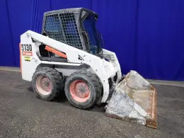 BOBCAT 1300 lbs SKID STEER  -  S130