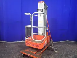 SKYJACK 350 LBS MANLIFT  -  I30